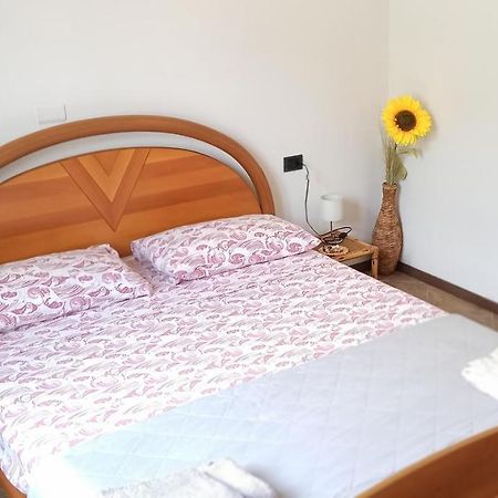 Garda View Guest House เทนโน ภายนอก รูปภาพ