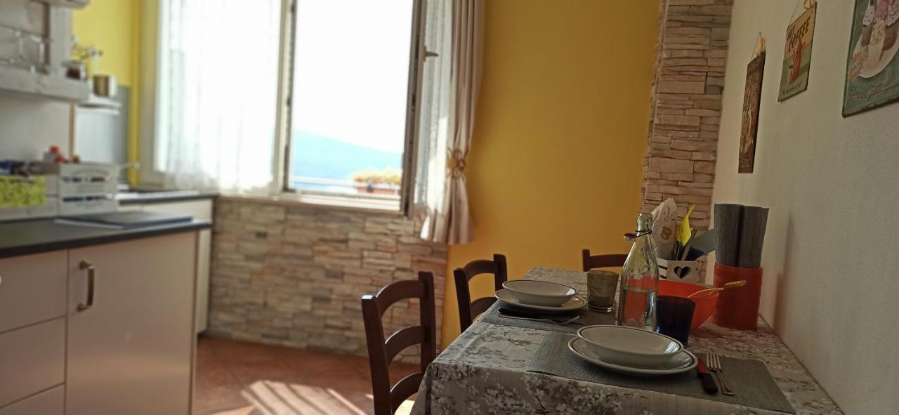 Garda View Guest House เทนโน ภายนอก รูปภาพ